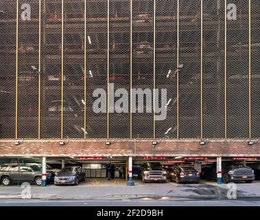 Ein Parkhaus in New York am Donnerstag, 25. Februar 2021. (© Richard B. Levine) Stockfoto