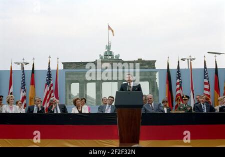 Präsident Ronald Reagan bei seiner Rede zur Berliner Mauer. Stockfoto