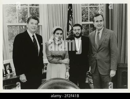 Präsident Ronald Reagan mit Avital Sharansky, Iosif Mendelevich und Vizepräsident George H. W. Bush. Stockfoto