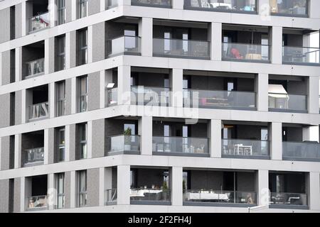 München, Deutschland. März 2021, 11th. Stadt München Arnulfpark, moderne Stadtwohnungen, Stadtwohnungen, Immobilien, Metropole, Immobilienpreise, Immobilien, Stadtwitte, Zentrum, Fassaden, Fassade, Gebäude, Häuser, Lage, Stadtlage, Stadtzentrum, Stadtzentrum, Stadtblick. Quelle: dpa/Alamy Live News Stockfoto