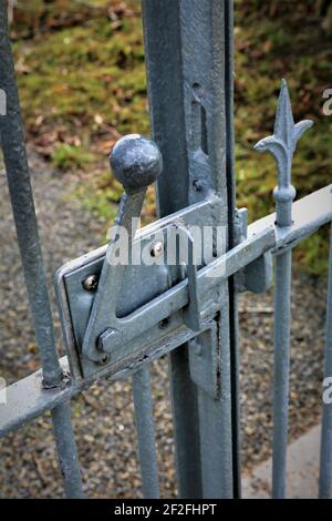 Schmiedeeiseres Tor Stockfoto