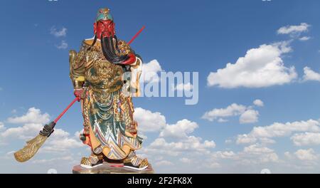 Dharmapala (Beschützer des Dharma), buddhistischer Tempel in Peking, China. Dharmapala ist eine Art zornvoller Gottheit. Der Name bedeutet Dharma-Verteidiger in Sanskr Stockfoto