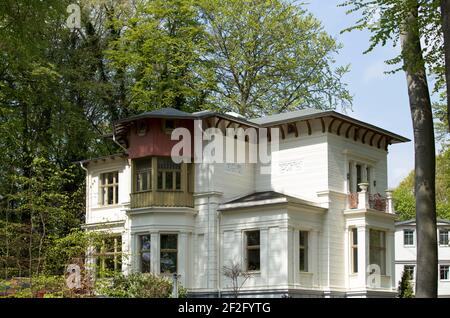 Villa (Ferienwohnungen) in Heringsdorf, Insel Usedom, Ostseeküste, Mecklenburg-Vorpommern, Deutschland Stockfoto