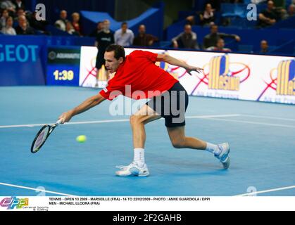 TENNIS - GEÖFFNET 13 2009 - MARSEILLE (FRA) - 14 BIS 22/02/2009 - FOTO : ANNE GUARDIOLA / DPPI MEN - MICHAEL LLODRA (FRA) Stockfoto