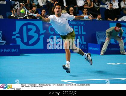 TENNIS - GEÖFFNET 13 2009 - MARSEILLE (FRA) - 14 BIS 22/02/2009 - FOTO : ANNE GUARDIOLA / DPPI MÄNNER - NOVAK DJOKOVIC (SRB) Stockfoto