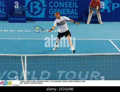 TENNIS - GEÖFFNET 13 2009 - MARSEILLE (FRA) - 14 BIS 22/02/2009 - FOTO : ANNE GUARDIOLA / DPPI MÄNNER - DIMITRY TURSUNOV (RUS) Stockfoto