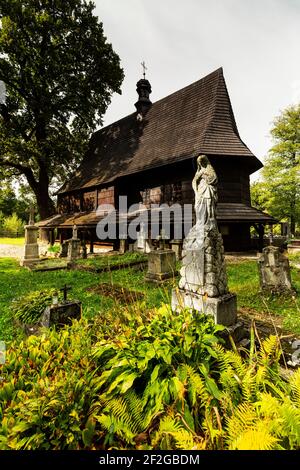 Europa, Polen, Provinz Kleinpolen, UNESCO-Weltkulturerbe, Holzbaustraße, St. Leonard-Kirche, Lipnica Murowana Stockfoto