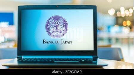 POSEN, POL - 6. FEB 2021: Laptop-Computer mit Logo der Bank of Japan, der japanischen Zentralbank mit Hauptsitz in Tokio Stockfoto