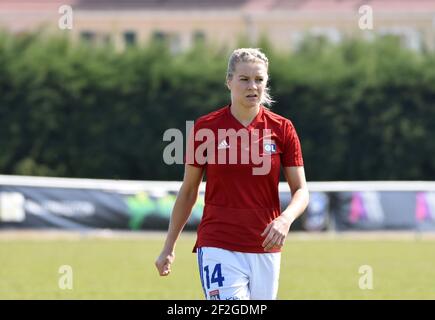 Ada Hegerberg von Olympique Lyonnais erwärmt sich vor dem Fußballspiel der französischen Frauenmeisterschaft D1 zwischen dem FC Fleury 91 und Olympique Lyonnais am 31. März 2019 im Auguste Gentelet 1 Stadion in Fleury Merogis, Frankreich - Foto Antoine Massinon / A2M Sport Consulting / DPPI Stockfoto