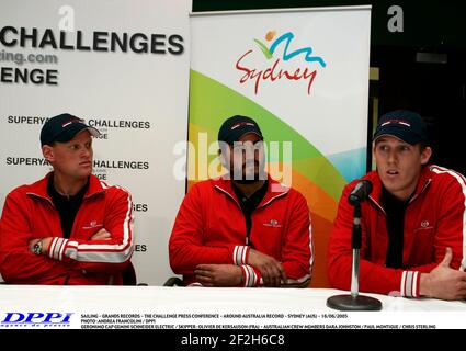 SEGELN - GRANDS RECORDS - DIE CHALLENGE PRESSEKONFERENZ - AROUND AUSTRALIA REKORD - SYDNEY (AUS) - 16/06/2005 FOTO : ANDREA FRANCOLINI / DPPI GERONIMO CAP GEMINI SCHNEIDER ELECTRIC / SKIPPER : OLIVIER DE KERSAUSON (FRA) - AUSTRALISCHE CREW-MITGLIEDER DARA JOHNSTON / PAUL MONTIGUE / CHRIS STERLING Stockfoto