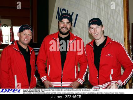 SEGELN - GRANDS RECORDS - DIE CHALLENGE PRESSEKONFERENZ - AROUND AUSTRALIA REKORD - SYDNEY (AUS) - 16/06/2005 FOTO : ANDREA FRANCOLINI / DPPI GERONIMO CAP GEMINI SCHNEIDER ELECTRIC / SKIPPER : OLIVIER DE KERSAUSON (FRA) - AUSTRALISCHE CREW-MITGLIEDER DARA JOHNSTON / PAUL MONTIGUE / CHRIS STERLING Stockfoto