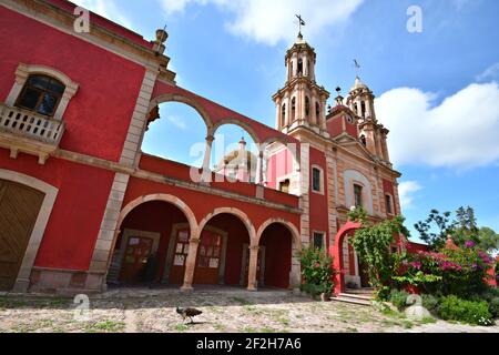 Außenansicht der legendären Hacienda de Gogorrón im Kolonialstil in San Luis Potosí, Mexiko. Stockfoto