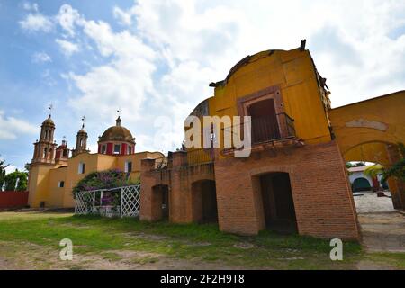 Landschaft mit Panoramablick auf die legendäre Kolonialstil Hacienda de Gogorrón in San Luis Potosí, Mexiko. Stockfoto