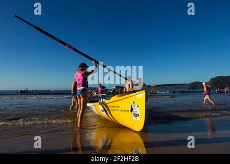 SURF LIFE SAVING - ALLPHONES NEUE SÜDWALE MEISTER UND ERÖFFNET SURF LIFE SAVING CHAMPIONSHIP 2013 - UMINA BEACH (NSW-AUS) - 6 BIS 10/03/2013 - FOTO ANDREA FRANCOLINI / DPPI MEDIEN Stockfoto