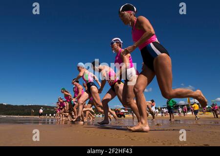 SURF LIFE SAVING - ALLPHONES NEUE SÜDWALE MEISTER UND ERÖFFNET SURF LIFE SAVING CHAMPIONSHIP 2013 - UMINA BEACH (NSW-AUS) - 6 BIS 10/03/2013 - FOTO ANDREA FRANCOLINI / DPPI MEDIEN Stockfoto