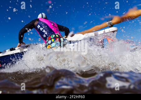 SURF LIFE SAVING - ALLPHONES NEUE SÜDWALE MEISTER UND ERÖFFNET SURF LIFE SAVING CHAMPIONSHIP 2013 - UMINA BEACH (NSW-AUS) - 6 BIS 10/03/2013 - FOTO ANDREA FRANCOLINI / DPPI MEDIEN Stockfoto