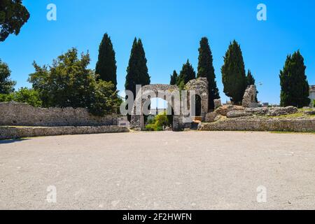 Cimiez Arenas, antike römische Amphitheater-Ruinen in Nizza, Südfrankreich, 2018. Quelle: Vuk Valcic / Alamy Stockfoto