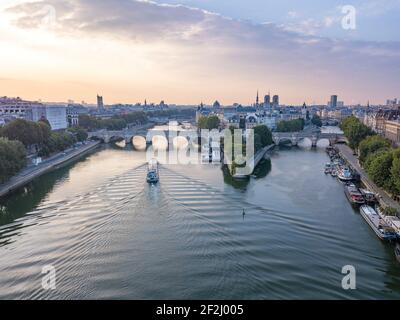 Wunderschöne seine, Notre Dame, ile de la cité von oben pont des Arts, Paris Stockfoto