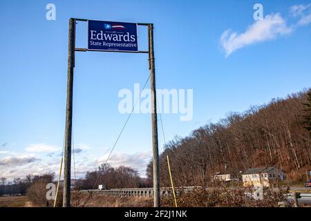 Rockbridge, Usa. März 2021, 11th. Der Ohio State Representative Schild für Jay Edwards von der Route 33. Kredit: SOPA Images Limited/Alamy Live Nachrichten Stockfoto