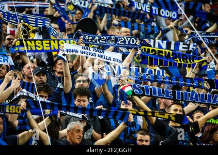 Fans von Inter während der italienischen Meisterschaft Serie A Fußballspiel zwischen Internazionale und Juventus am 28. April 2018 im San Siro Stadion in Mailand, Italien - Foto Morgese - Rossini / DPPI Stockfoto