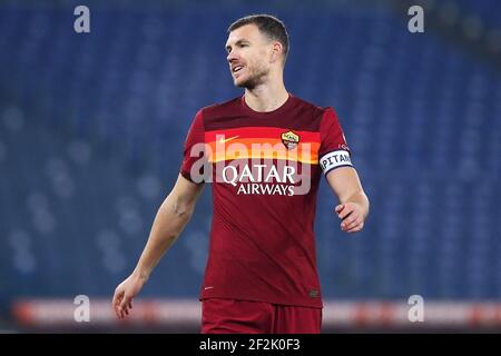 Edin Dzeko von Roma während der italienischen Meisterschaft Serie EIN Fußballspiel zwischen AS Roma und Cagliari Calcio am 23. Dezember 2020 im Stadio Olimpico in Rom, Italien - Foto Federico Proietti / DPPI Stockfoto