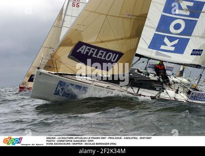 SEGELN - LA SOLITAIRE AFLELOU LE FIGARO 2007 - PROLOG - CAEN (FRA) - 29/07/2007 FOTO : CHRISTOPHE GUIGUENO / DPPI KONE ASCENCEURS / SKIPPER : NICOLAS BERENGER (FRA) Stockfoto