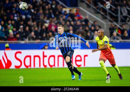 Josip Ilicic von Atalanta und Fernandinho von Manchester City während der UEFA Champions League, Gruppe C Fußballspiel zwischen Atalanta und Manchester City am 6. November 2019 im San Siro Stadion in Mailand, Italien - Foto Morgese - Rossini / DPPI Stockfoto