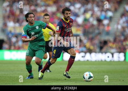 Fußball - Spanische Meisterschaft 2013/2014 - FC Barcelona gegen Levante UD am 18. August 2013 in Barcelona, Spanien - Foto Manuel Blondau / AOP Press / DPPI - Cesc Fabregas läuft mit dem Ball Stockfoto