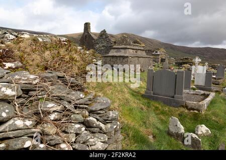 Cairn am Old Glen Cemetery, in der Nähe von St. Finian's Bay, County Kerry, Irland Stockfoto