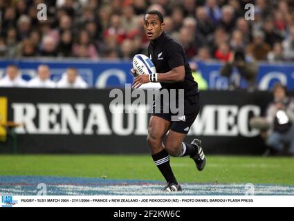 RUGBY - TESTSPIEL 2004 - 27/11/2004 - FRANKREICH V NEUSEELAND - JOE ROKOCOKO (NZ) - FOTO DANIEL BARDOU / FLASH DRÜCKEN Stockfoto