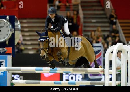 Frankreich, Lyon : Jane RICHARD PHILIPS (SUI) beim Springreiten AUF DER UPANISAD DI SAN PATRIGNANO EQUITA MASTERS VON EQUIDIA LIFE - LONGINES FEI WORLD CUP- Equita Lyon 2013 - 2. November 2013 - Foto Christophe Bricot / DPPI Stockfoto