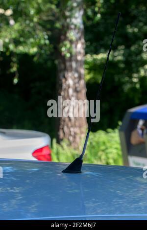 Nahaufnahme Radioantenne auf EINEM Auto in Amsterdam Niederlande 27-5-2020 Stockfoto