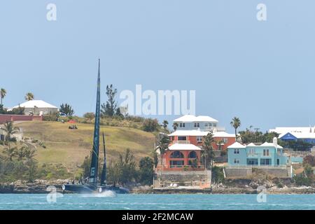 Artemis Racing von Nathan Outteridge während des Louis Vuitton America's Cup Challenger Playoff Halbfinale 4th im Great Sound of Hamilton, Bermuda am 8th. Juni 2017 - Foto Christophe Favreau / DPPI Stockfoto