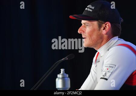 Dean Barker, Skipper Softbank Team Japan während des 4th Louis Vuitton America's Cup Challenger Playoff Halbfinales im Great Sound of Hamilton, Bermuda am 9th. Juni 2017 - Foto Christophe Favreau / DPPI Stockfoto