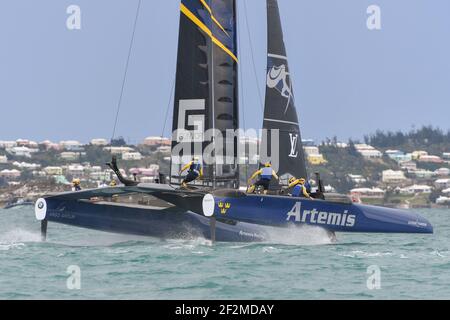 Artemis Racing of Sweden wurde von Nathan Outteridge während des Louis Vuitton America's Cup Challenger Playoff Finales 4th im Great Sound of Hamilton, Bermuda am 11th. Juni 2017 mit Skipper geführt - Foto Christophe Favreau / DPPI Stockfoto