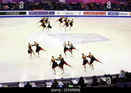 Team Paradise of Russia tritt beim Synchronized Skating beim ISU Figure Skating Grand Prix Finale 2015-2016 im Barcelona Convention Center in Barcelona, Spanien, am 12. Dezember 2015 an.Foto: Manuel Blondau/AOP.Press/DPPI Stockfoto