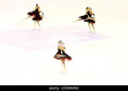 Team Paradise of Russia tritt beim Synchronized Skating beim ISU Figure Skating Grand Prix Finale 2015-2016 im Barcelona Convention Center in Barcelona, Spanien, am 12. Dezember 2015 an.Foto: Manuel Blondau/AOP.Press/DPPI Stockfoto