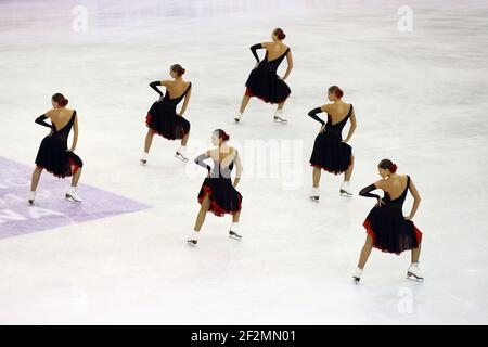 Team Paradise of Russia tritt beim Synchronized Skating beim ISU Figure Skating Grand Prix Finale 2015-2016 im Barcelona Convention Center in Barcelona, Spanien, am 12. Dezember 2015 an.Foto: Manuel Blondau/AOP.Press/DPPI Stockfoto