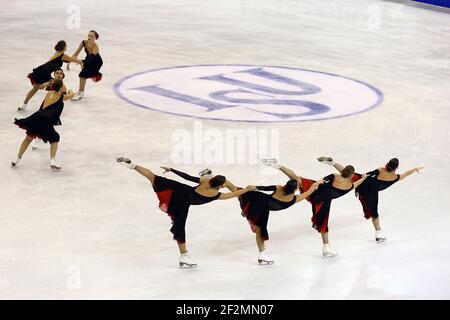 Team Paradise of Russia tritt beim Synchronized Skating beim ISU Figure Skating Grand Prix Finale 2015-2016 im Barcelona Convention Center in Barcelona, Spanien, am 12. Dezember 2015 an.Foto: Manuel Blondau/AOP.Press/DPPI Stockfoto