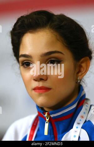 Evgenia Medvedeva aus Russland wird während der Pressekonferenz beim ISU-Finale des Grand Prix Eiskunstlaufs 2015-2016 im Barcelona Convention Center, in Barcelona, Spanien, am 12. Dezember 2015 abgebildet.Foto: Manuel Blondau/AOP.Press/DPPI Stockfoto