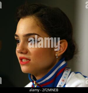 Evgenia Medvedeva aus Russland wird während der Pressekonferenz beim ISU-Finale des Grand Prix Eiskunstlaufs 2015-2016 im Barcelona Convention Center, in Barcelona, Spanien, am 12. Dezember 2015 abgebildet.Foto: Manuel Blondau/AOP.Press/DPPI Stockfoto