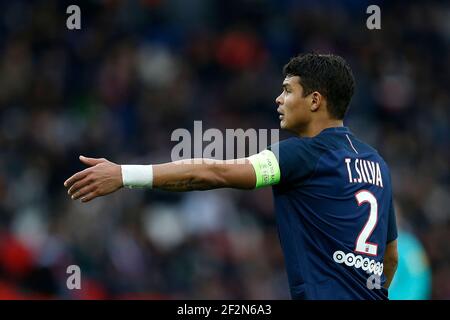 Paris Saint-Germain's brasilianischer Verteidiger Thiago Silva Gesten während der Französisch L1 Fußballspiel zwischen Paris-Saint-Germain und Nancy im Parc des Princes Stadion in Paris, Frankreich am 4. März 2017 - Foto Benjamin Cremel / DPPI Stockfoto