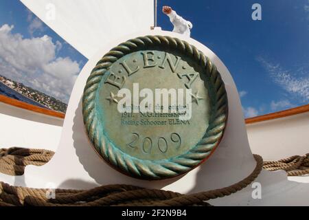 SEGELN - VOILES DE ST-TROPEZ (FRA) - 02/10/2010 - FOTO : CHRISTOPHE LAUNAY / DPPIONBOARD ELENA - Nachbildung des 1910 entworfenen Herreshoff Schoners, der 1928 das Transatlantic Race gewann. Neu gebaut im Jahr 2009 an der Fakultät Naval Stockfoto