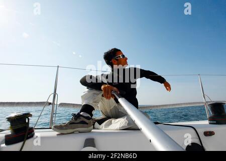 SEGELN - GROUPAMA M34 TRAINING - LA TRINITE SUR MER (FRA) - 20/04/2011 - FOTO : CHRISTOPHE LAUNAY / DPPITrainingseinheit für Franck Cammas und Groupama Sailing Team am M34 vor dem SPI Ouest Stockfoto