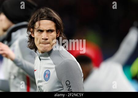 Paris Saint-Germain's uruguayischer Stürmer Edinson Cavani blickt auf das französische Fußballspiel Ligue 1 zwischen Paris Saint-Germain und Olympique Lyonnais am 19. März 2017 im Stadion Parc des Princes in Paris, Frankreich - Foto Benjamin Cremel / DPPI Stockfoto