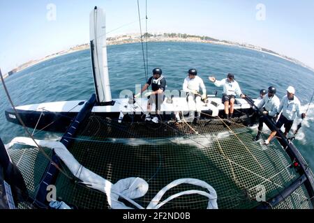 SEGELN - America's Cup - an Bord des AC 45 Energy Teams in Vorbereitung auf den Start der America's Cup World Series in Cascais Portugal - 29/07/2011 - FOTO : CHRISTOPHE LAUNAY / DPPI - SKIPPER LOICK PEYRON (FRA) Stockfoto