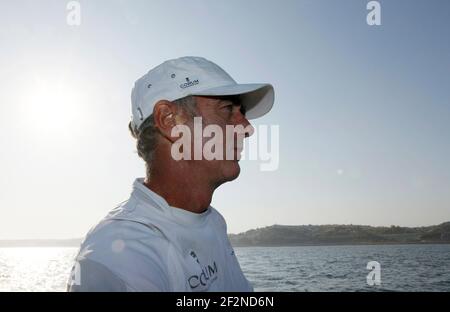 SEGELN - America's Cup - an Bord des AC 45 Energy Teams in Vorbereitung auf den Start der America's Cup World Series in Cascais Portugal - 29/07/2011 - FOTO : CHRISTOPHE LAUNAY / DPPI - SKIPPER LOICK PEYRON (FRA) Stockfoto