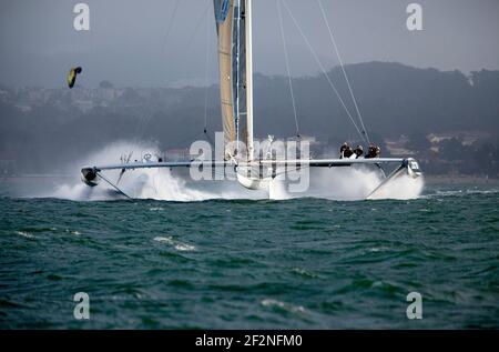 SAINLING - HYDRPTERE DCNS - ALAIN THEBAULT UND SEINE CREW SEGELN IN SAN FRANCISCO (USA) - 23/08/2012 - FOTO CHRISTOPHE LAUNAY/DPPI – Stockfoto