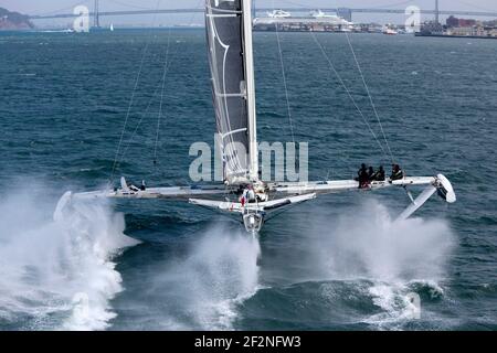 SEGELN - HYDROPTERE DCNS - LUFTBILD - SAN FRANCISCO (USA) - LUFTAUFNAHME - 31/08-01/09/2012 - FOTO CHRISTOPHE LAUNAY / DPPI - Alain Thébault und seine Crew ( Jacques Vincent - Yves Parlier - Jean Le Cam - Robert Douglas ) Stockfoto