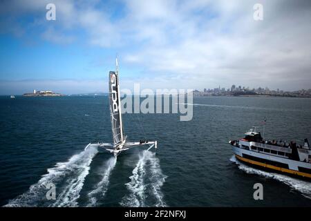 SEGELN - HYDROPTERE DCNS - LUFTBILD - SAN FRANCISCO (USA) - LUFTAUFNAHME - 31/08-01/09/2012 - FOTO CHRISTOPHE LAUNAY / DPPI - Alain Thébault und seine Crew ( Jacques Vincent - Yves Parlier - Jean Le Cam - Robert Douglas ) Stockfoto